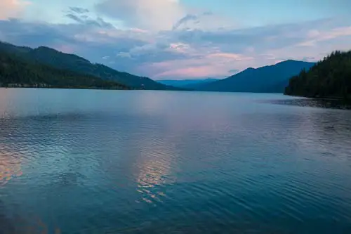 LakeCleElum02.jpg